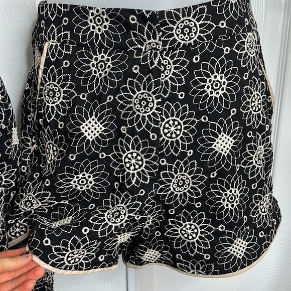 Rock Lola Black White Eyelet Button Up Shirt & Shorts M/L READ - Picture 6 of 9
